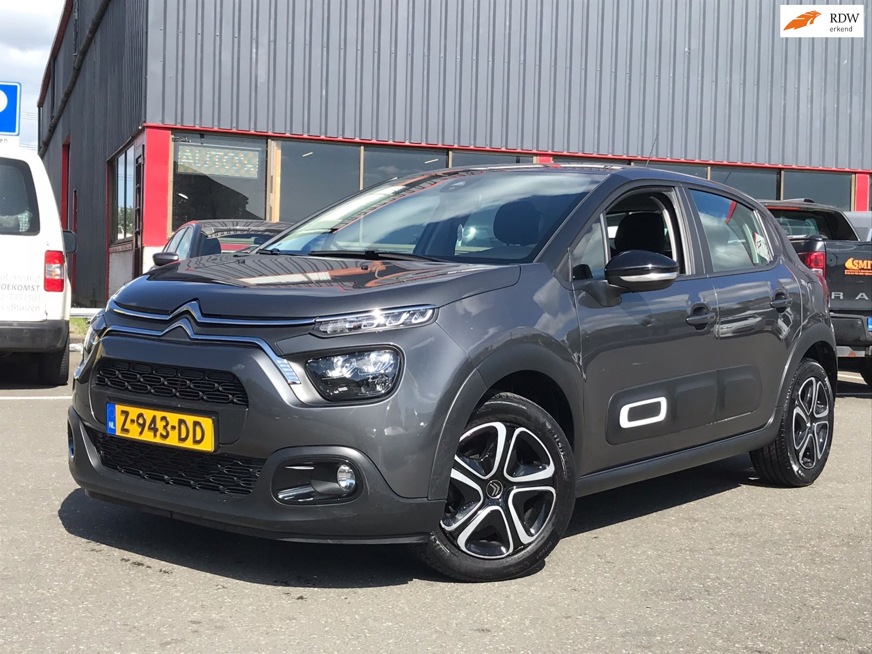 Citroen C3 1.2 PureTech C- Series / CARPLAY / PDC / LED / CRUISE / SPVLG /