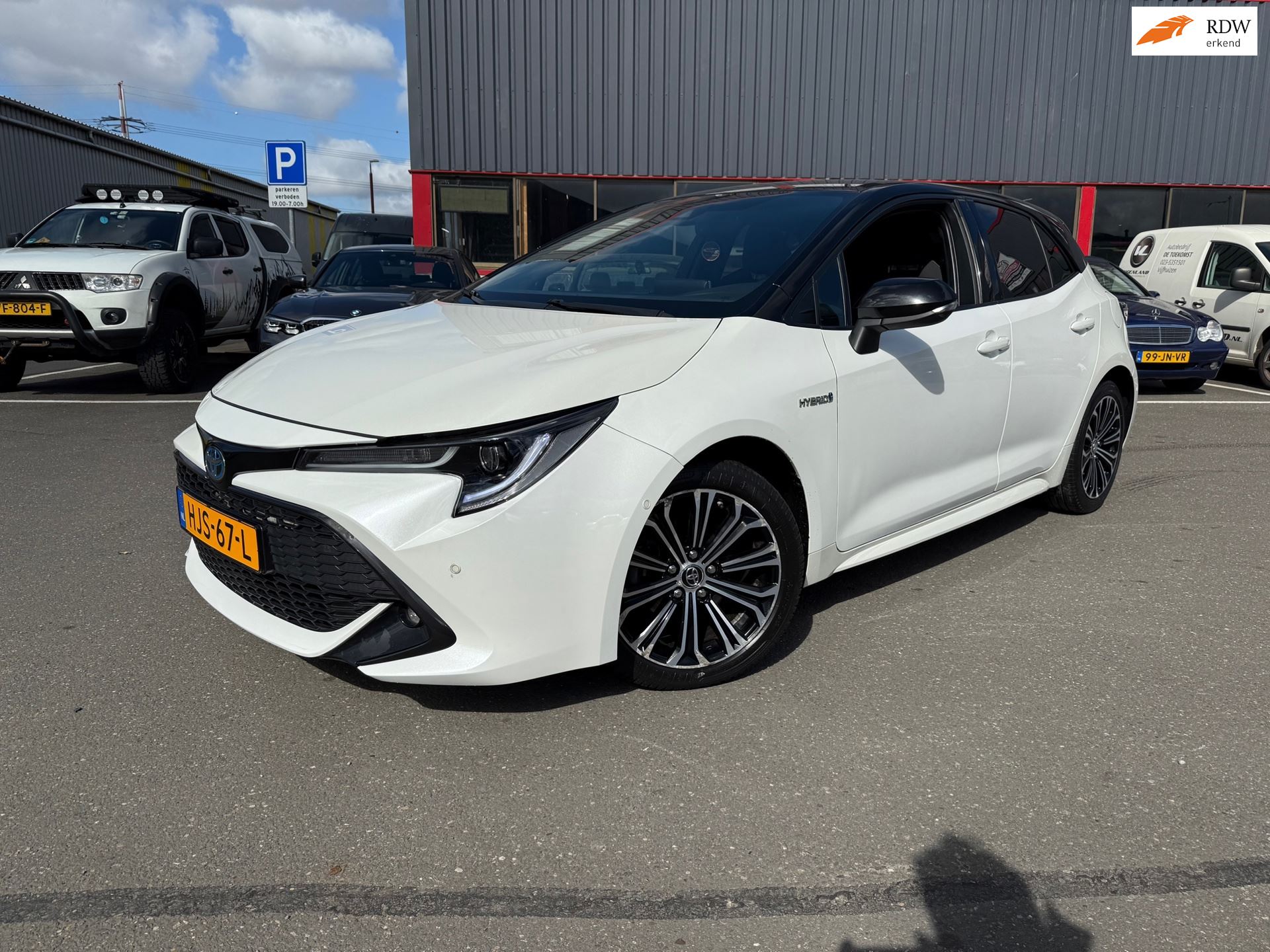 Toyota Corolla 1.8 Hybrid Style / AUTOMAAT / VIRTUAL / CAMERA / NAVI / SP VLG /