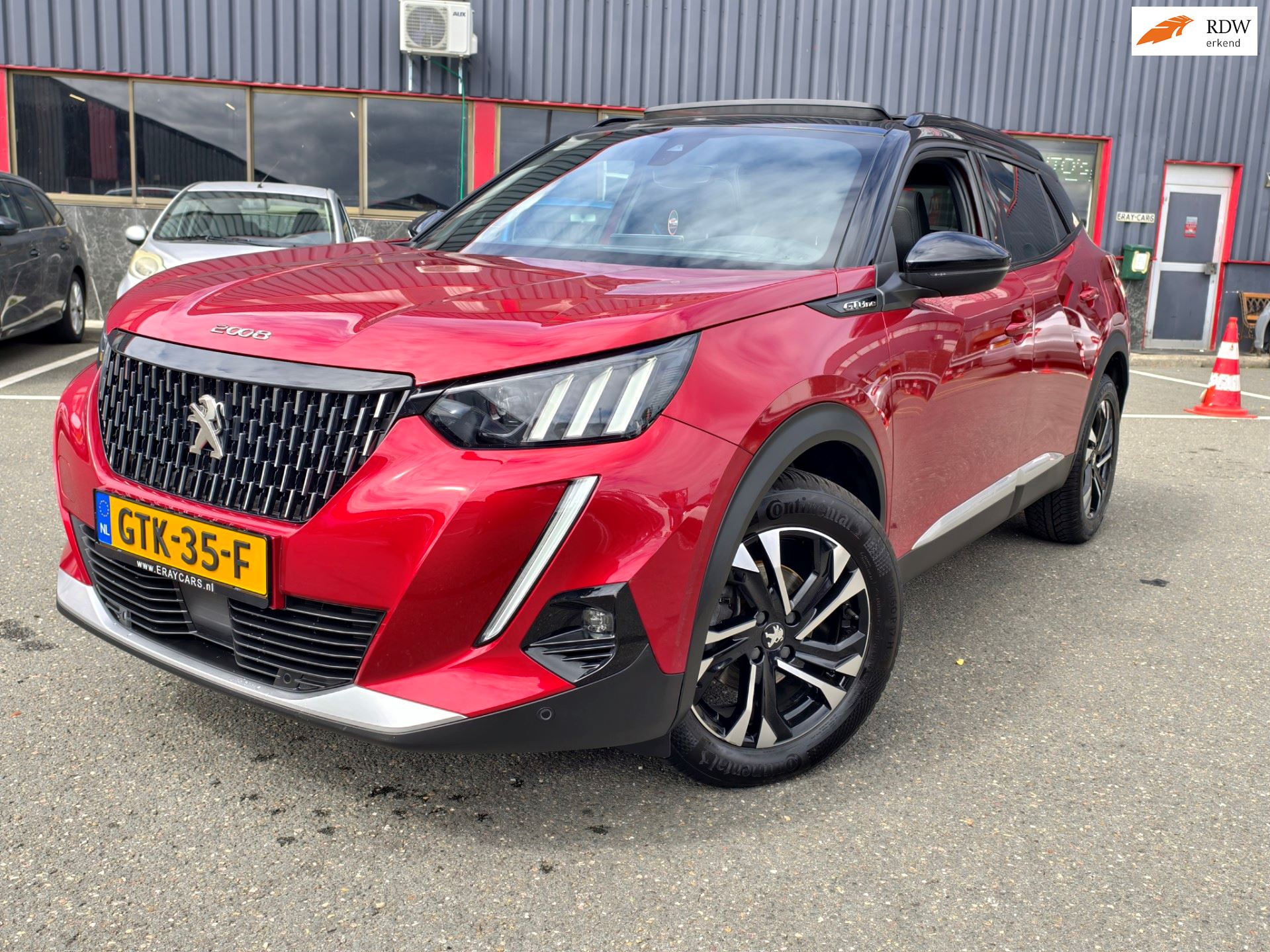 Peugeot 2008 1.2 PureTech GT 131 PK / LEER / NAVI / PANO- DAK / CAMERA / AIRCO / LMV / PDC /
